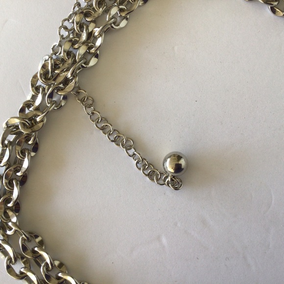 ELLEN TRACY SILVER CHUNKY METAL CHAIN BELT NWT SIZE SMALL/MEDIUM - Picture 3 of 8